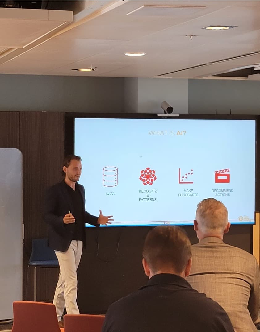Training digital sales & artificial intelligence